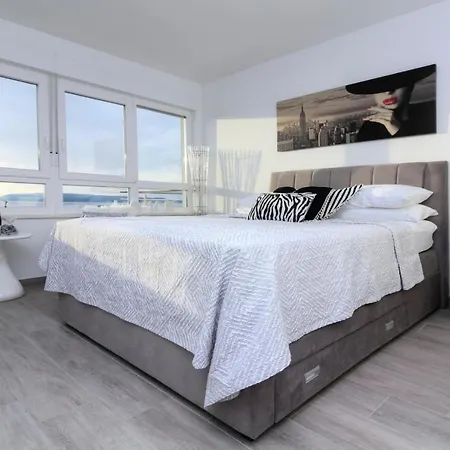 Lux Penthouse With Beautiful Sea And Island View 6 + 2 Apartment *