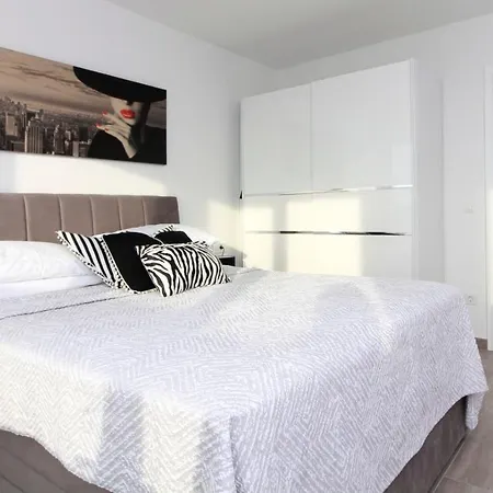 Apartment Lux Penthouse With Beautiful Sea And Island View 6 + 2 *