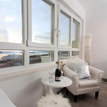 Lux Penthouse With Beautiful Sea And Island View 6 + 2 Makarska