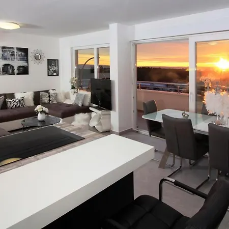 Lux Penthouse With Beautiful Sea And Island View 6 + 2