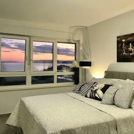 Apartment Lux Penthouse With Beautiful Sea And Island View 6 + 2 Makarska