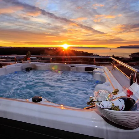 Lux Penthouse With Beautiful Sea And Island View 6 + 2