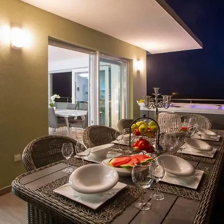 Lux Penthouse With Beautiful Sea And Island View 6 + 2 * Makarska