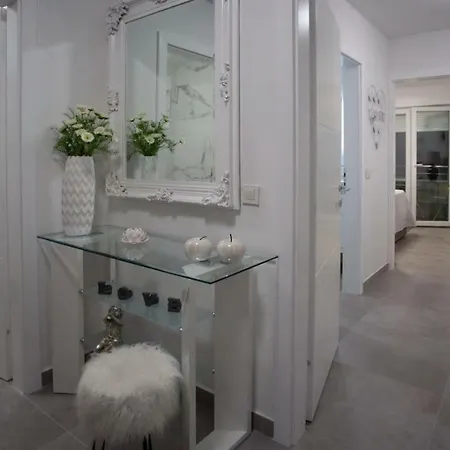 Lux Penthouse With Beautiful Sea And Island View 6 + 2