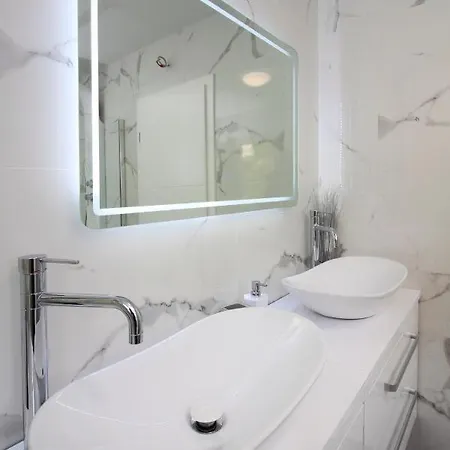 Lux Penthouse With Beautiful Sea And Island View 6 + 2